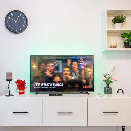 Apartment Aradului - Premiere, Modern